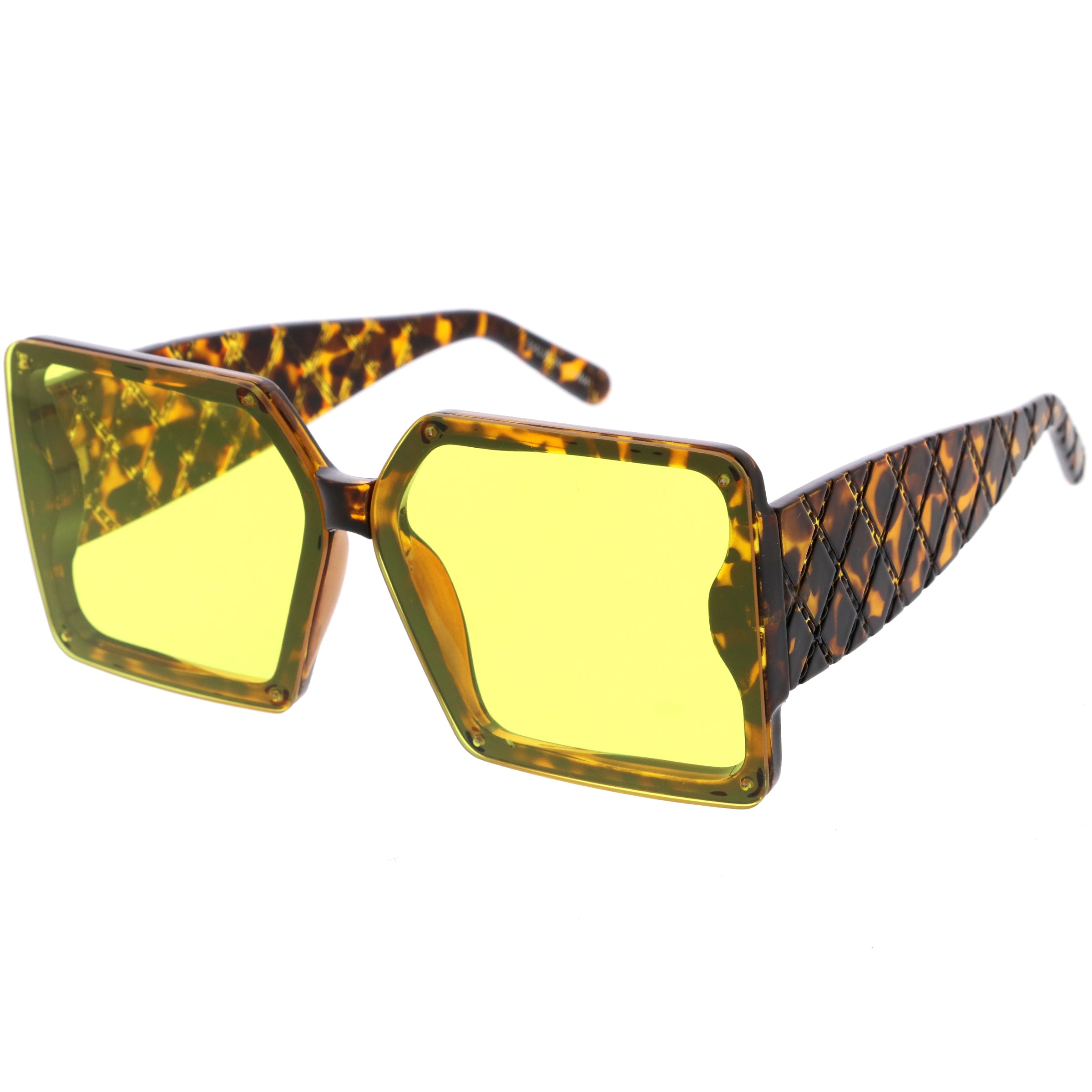 Women’s lightweight polycarbonate sunglasses with UV protection