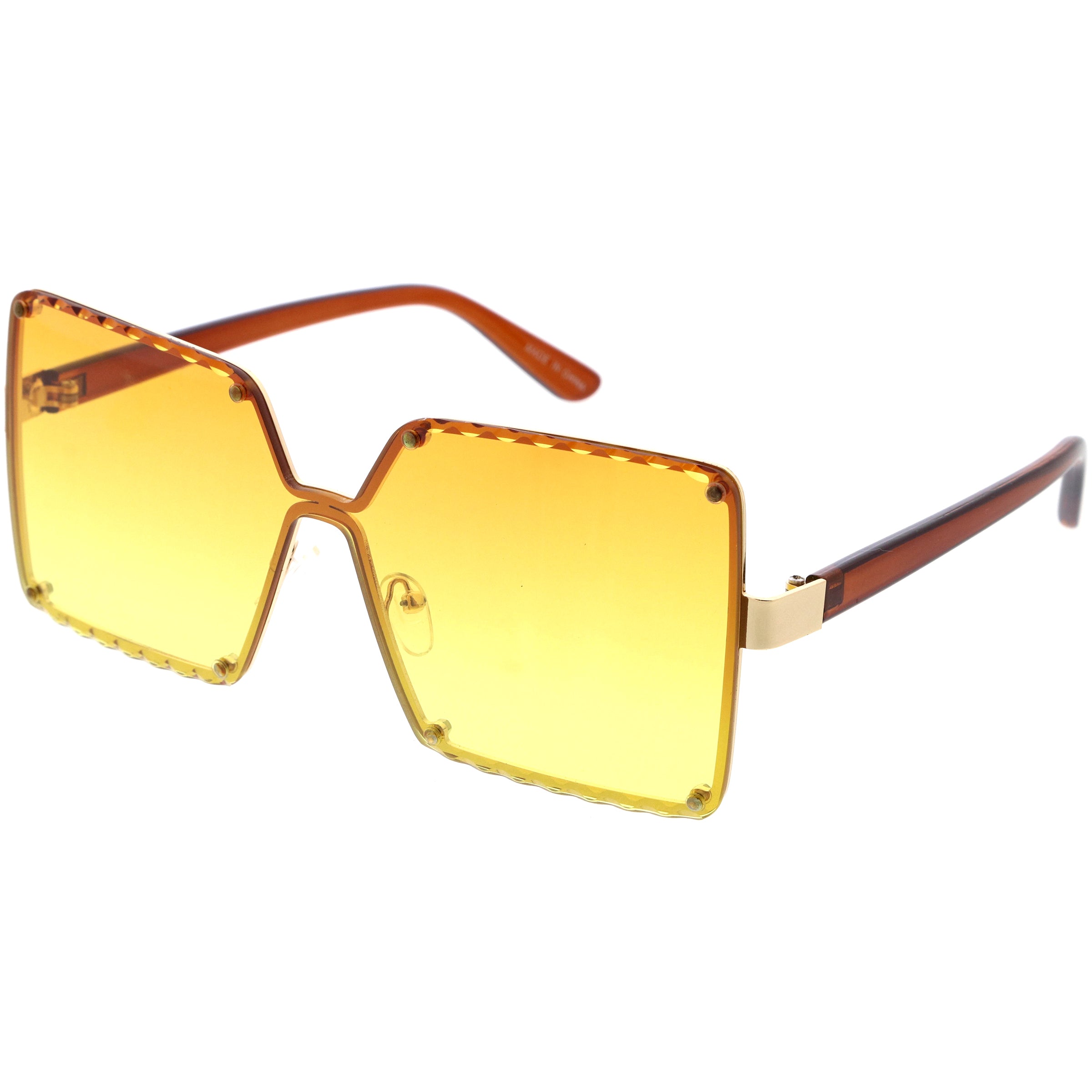 Women’s lightweight polycarbonate sunglasses with UV protection