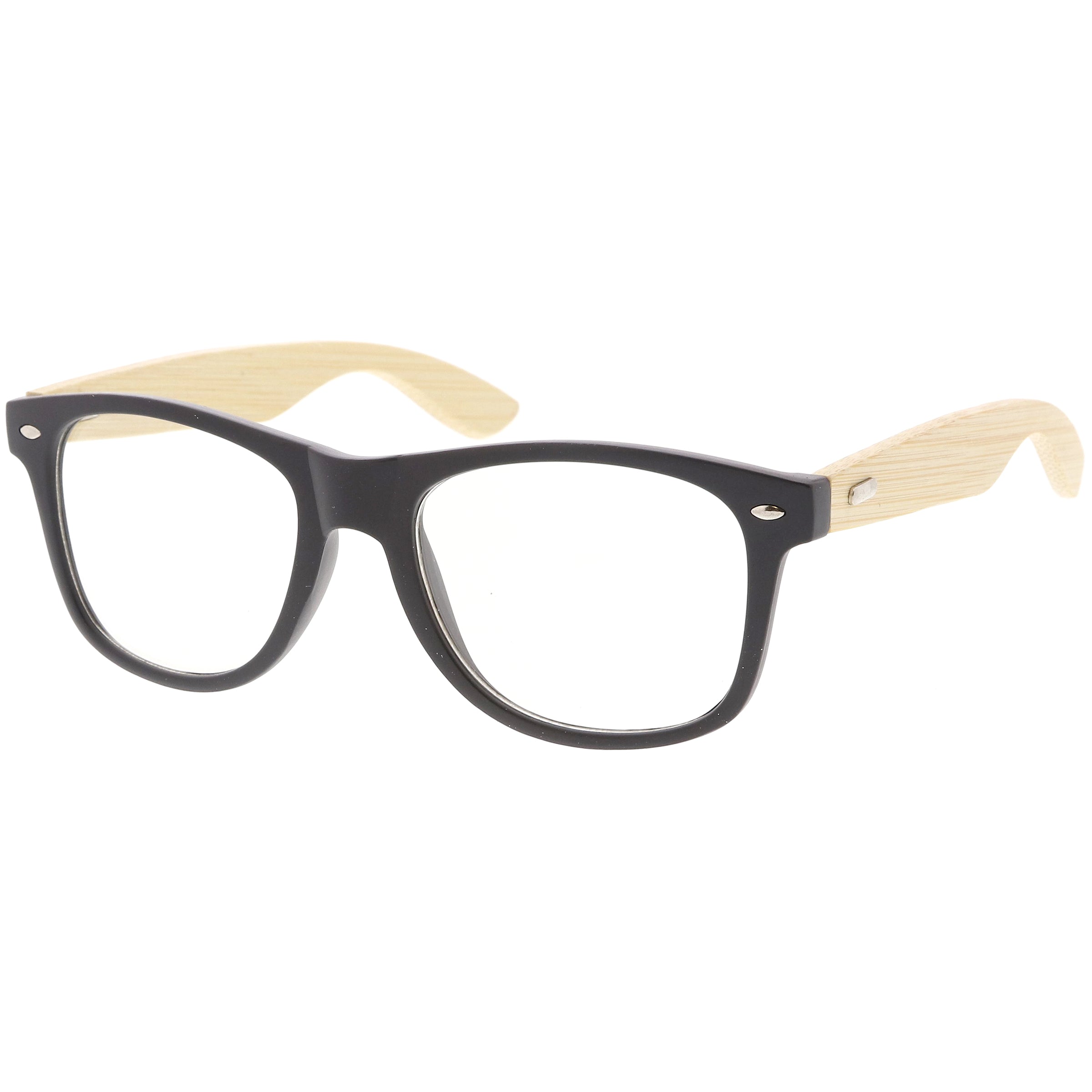 Classic Wayfarer sunglasses with a bold frame and tinted lenses, offering a timeless style and UV protection for everyday wear.