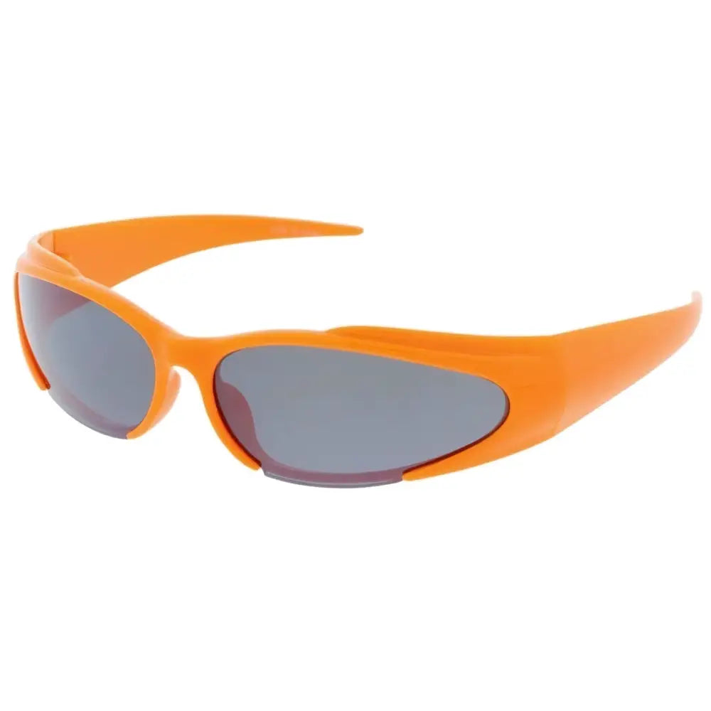 Gafas de sol de plástico para hombre con diseño limpio y ajuste cómodo.