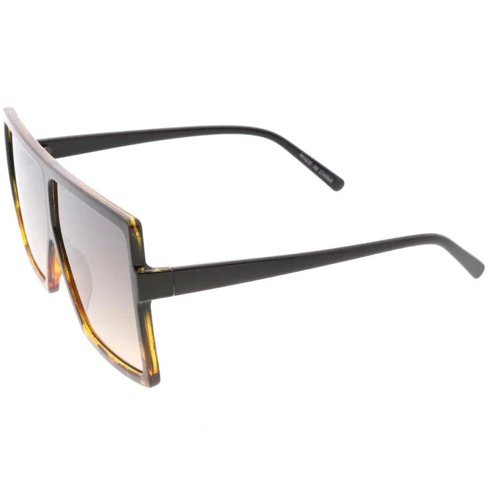 Set of 12 sunglasses with black and tortoiseshell frames and gradient lenses in a classic shape