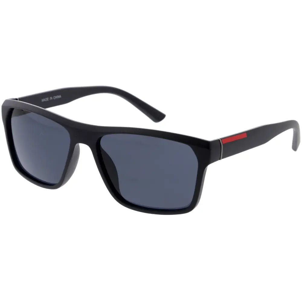 Gafas de sol de plástico para hombre con diseño limpio y ajuste cómodo.