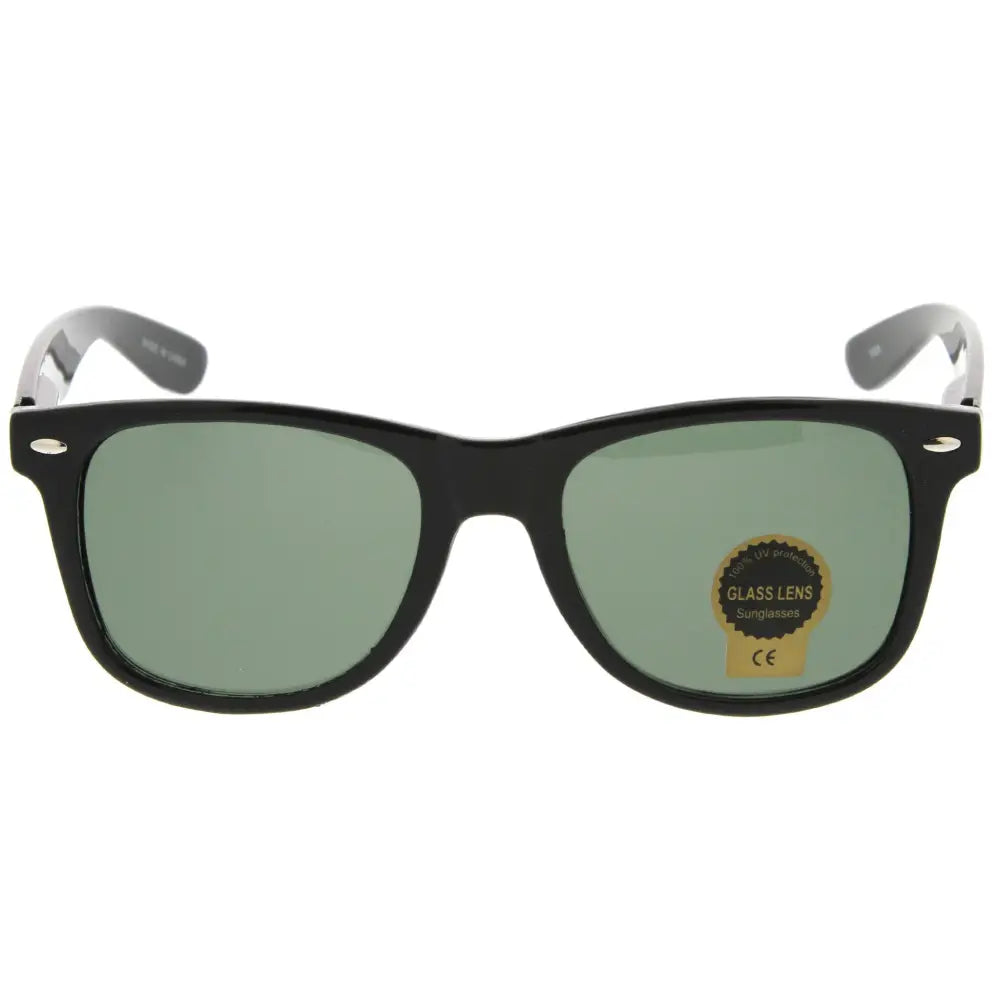 Set of 12 black-framed sunglasses with green-tinted glass lenses and silver-colored temple tips in 100b design