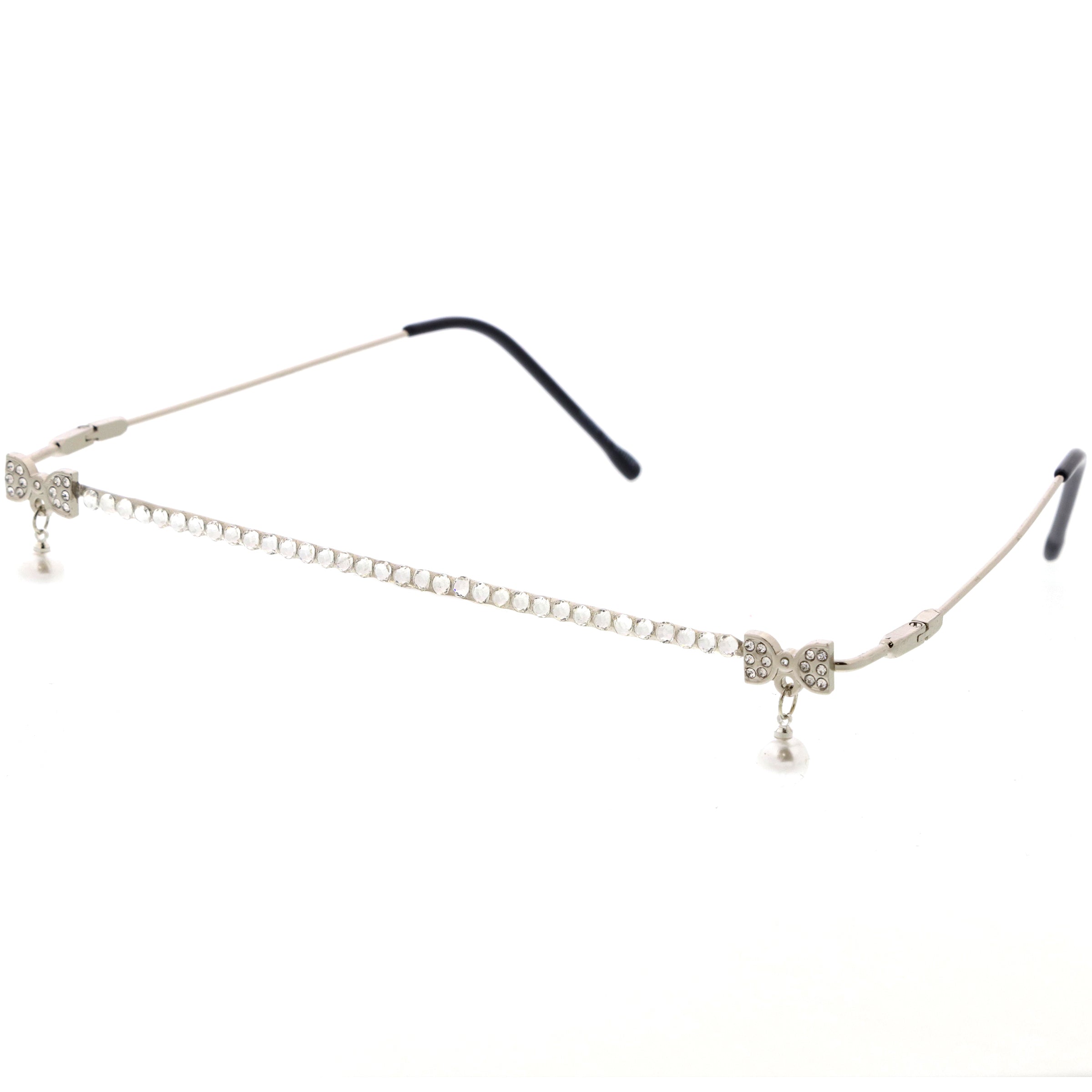 Metal sunglasses for women with a clean design and comfortable fit.