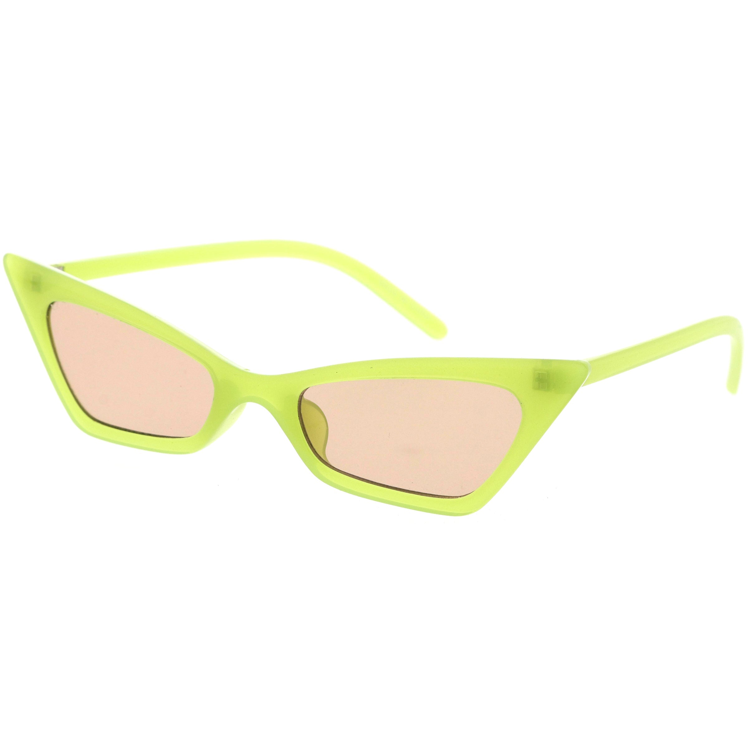 Women’s lightweight polycarbonate sunglasses with UV protection