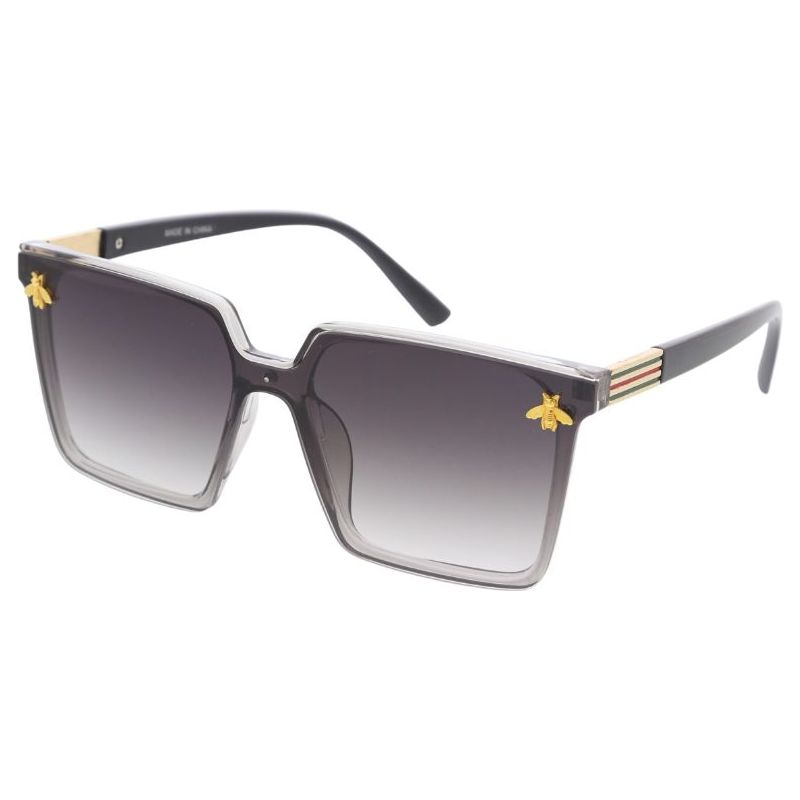 Women’s lightweight polycarbonate sunglasses with UV protection
