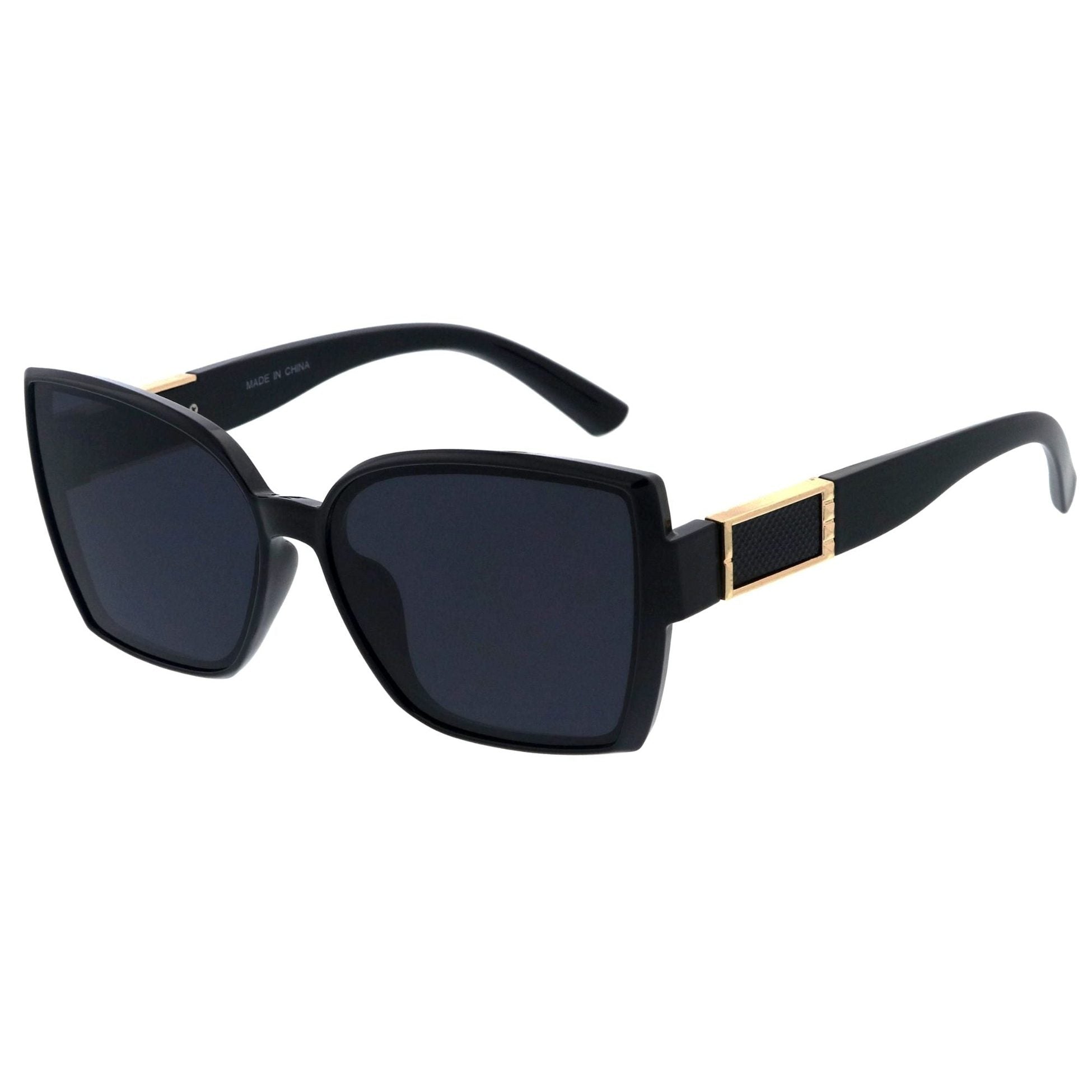Women’s lightweight polycarbonate sunglasses with UV protection