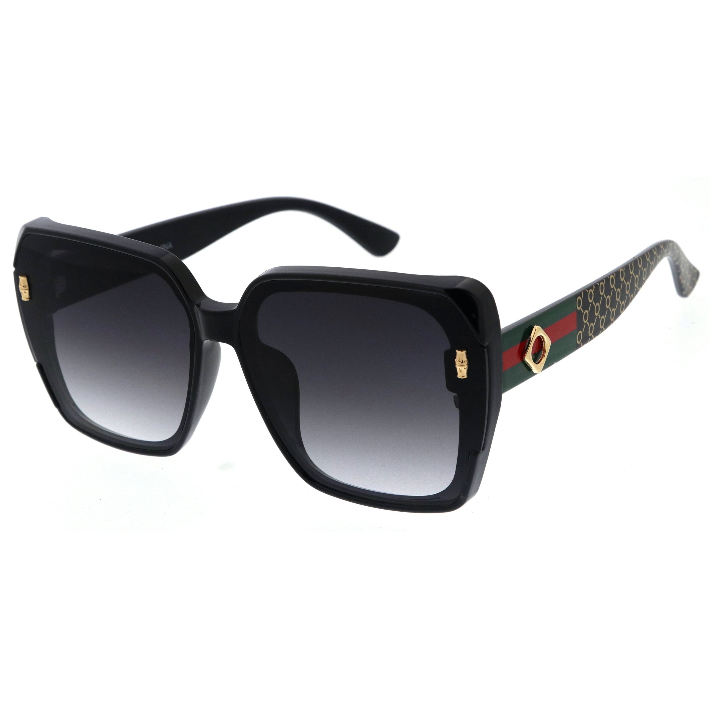 Women’s lightweight polycarbonate sunglasses with UV protection