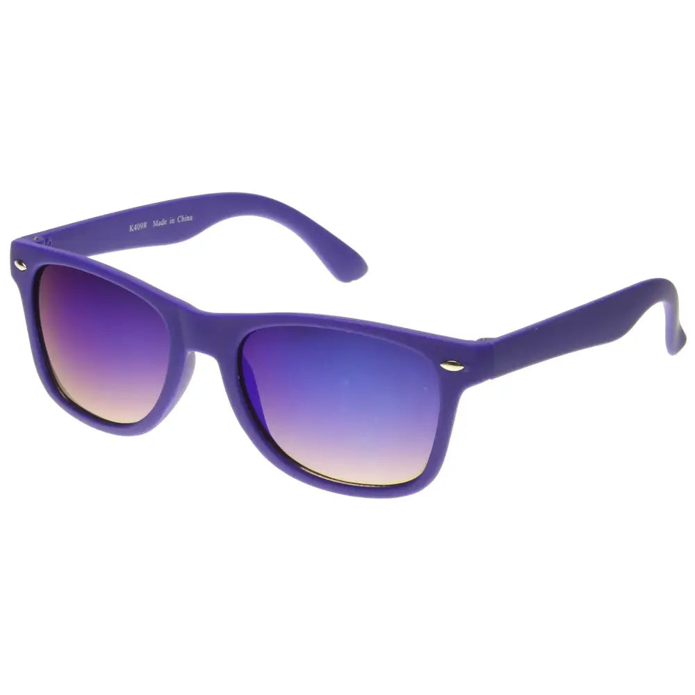 Gafas de sol infantiles de colores con monturas divertidas y lentes protectores, perfectas para jugar al aire libre y protegerse del sol