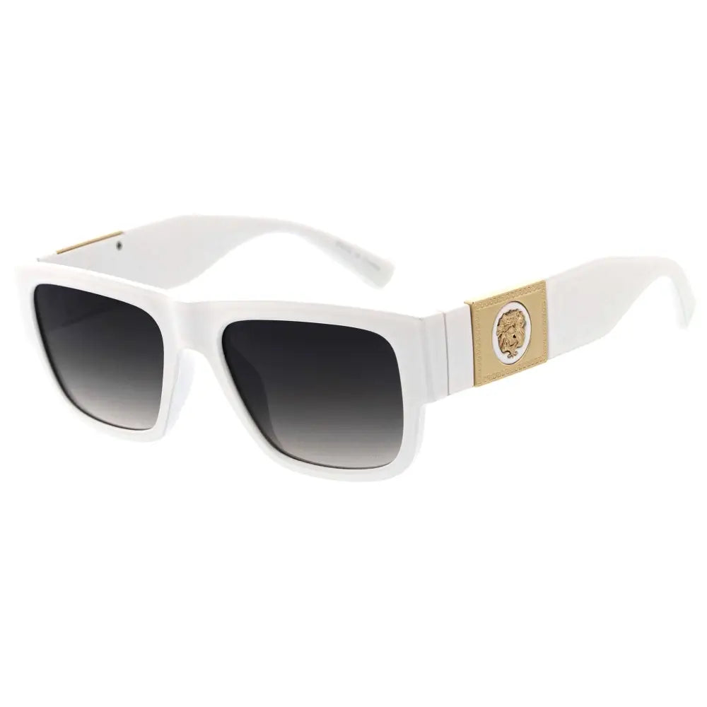 Gafas de sol rectangulares blancas con lentes degradados grises y emblema dorado de cabeza de medusa en la varilla, juego de 12