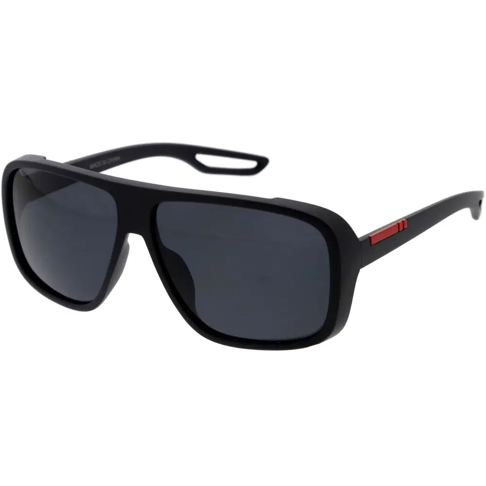 Gafas de sol de plástico para hombre con diseño limpio y ajuste cómodo.